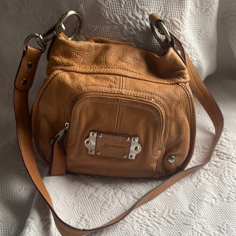 B. Makowsky Caramel Leather Crossbody Bag